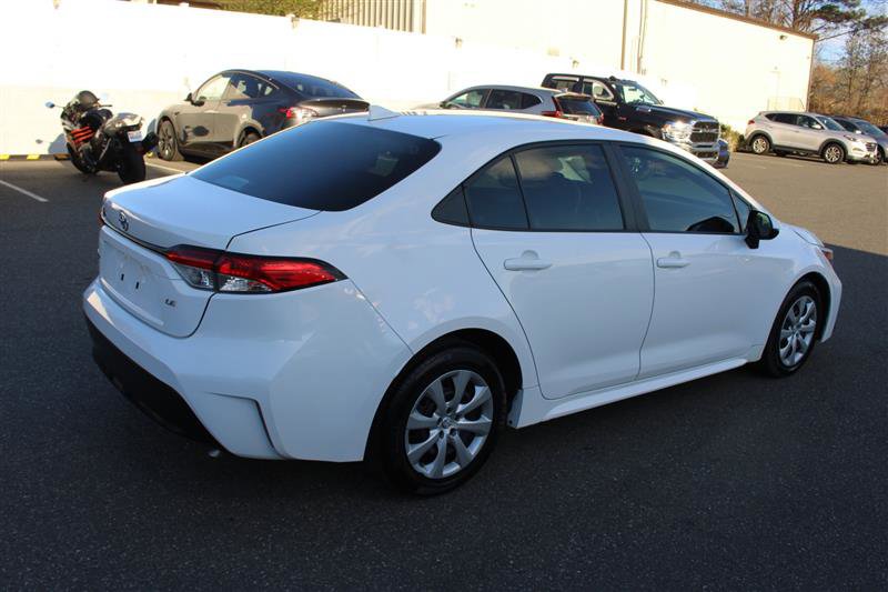 Used 2024 Toyota Corolla LE image 7