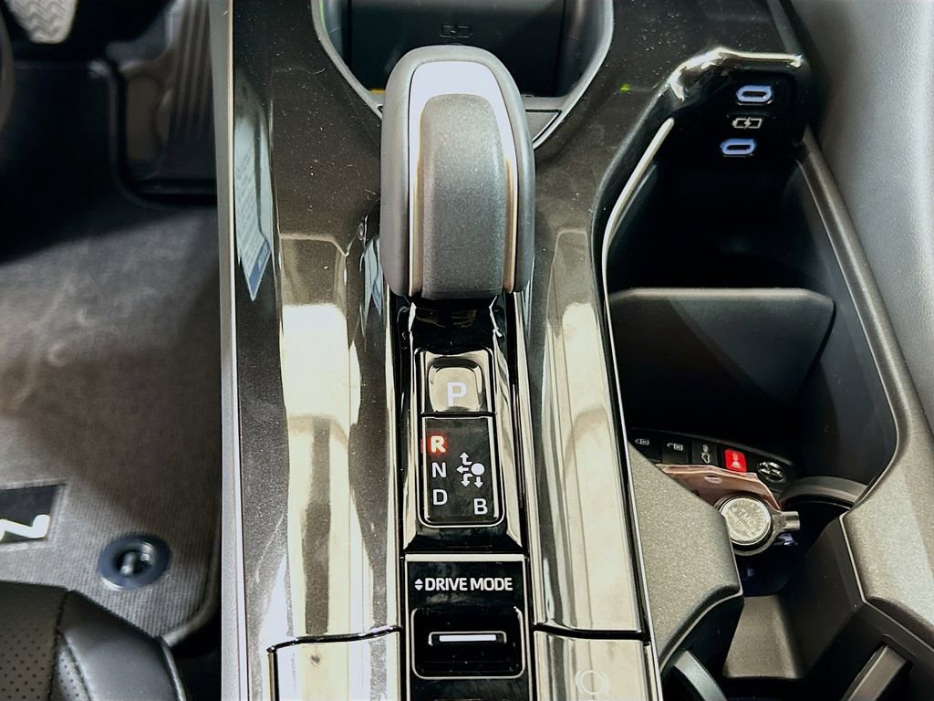 New 2026 Toyota Crown XLE image 17