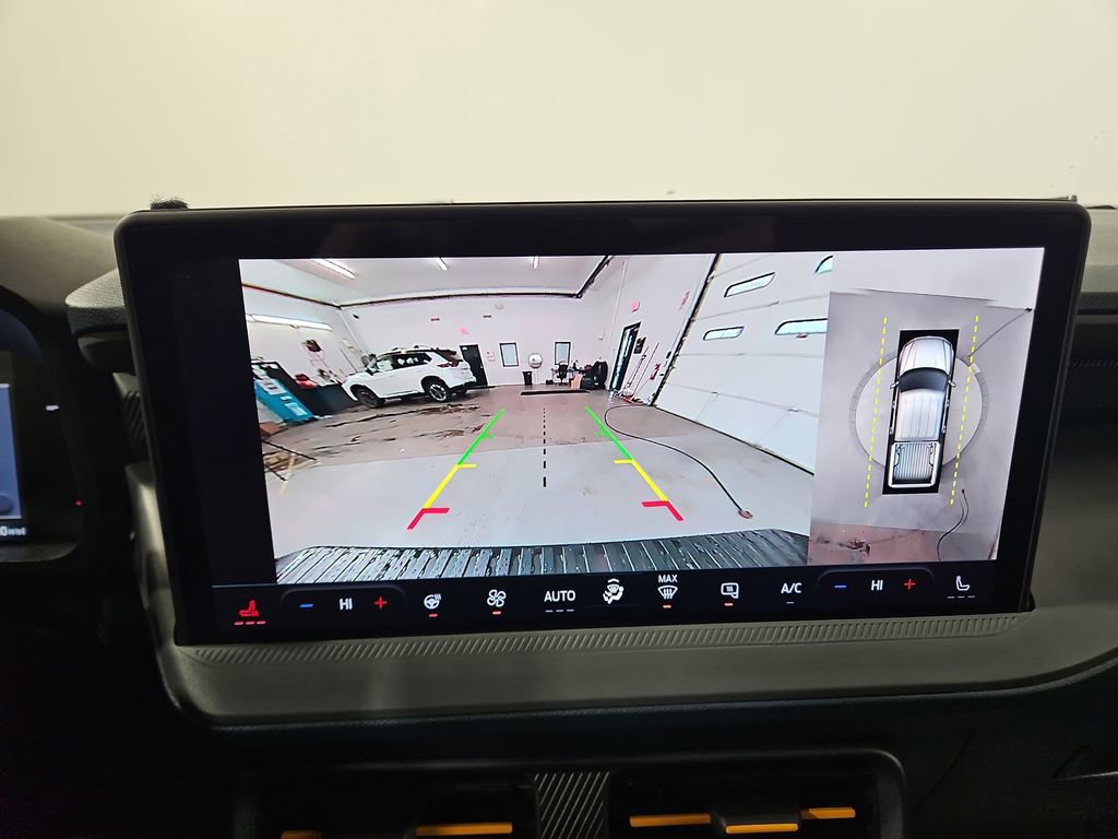 Used 2025 Ford Maverick Tremor image 21
