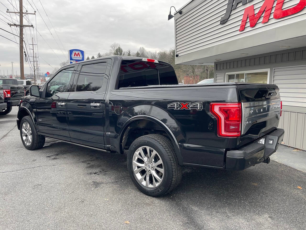Used 2015 Ford F150 Platinum w/ Equipment Group 701A Luxury image 5