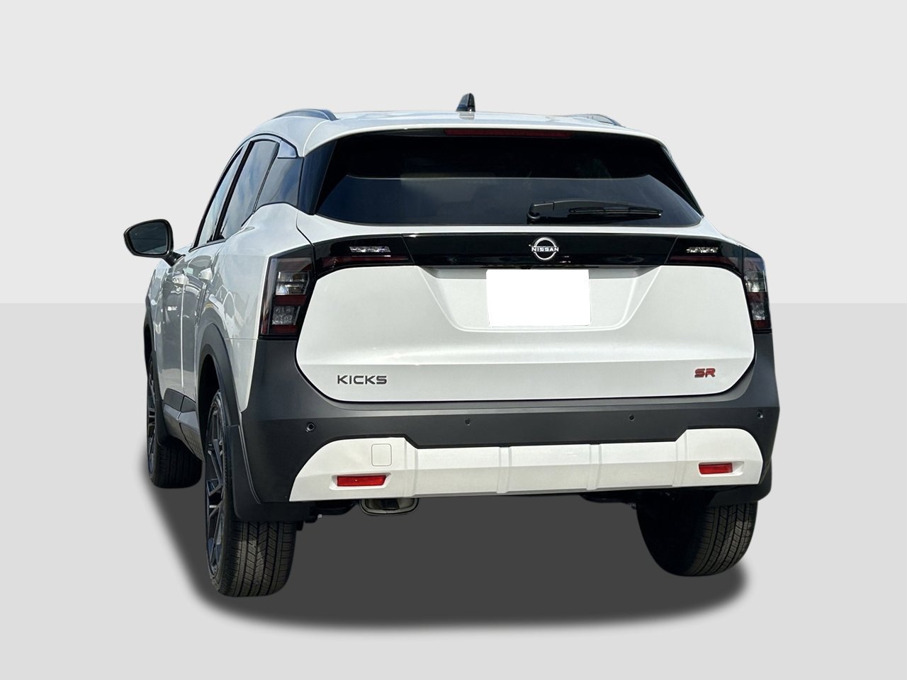 New 2026 Nissan Kicks SR FWD image 3