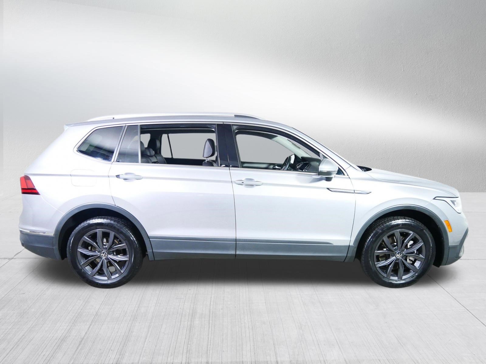Used 2022 Volkswagen Tiguan SE FWD image 8