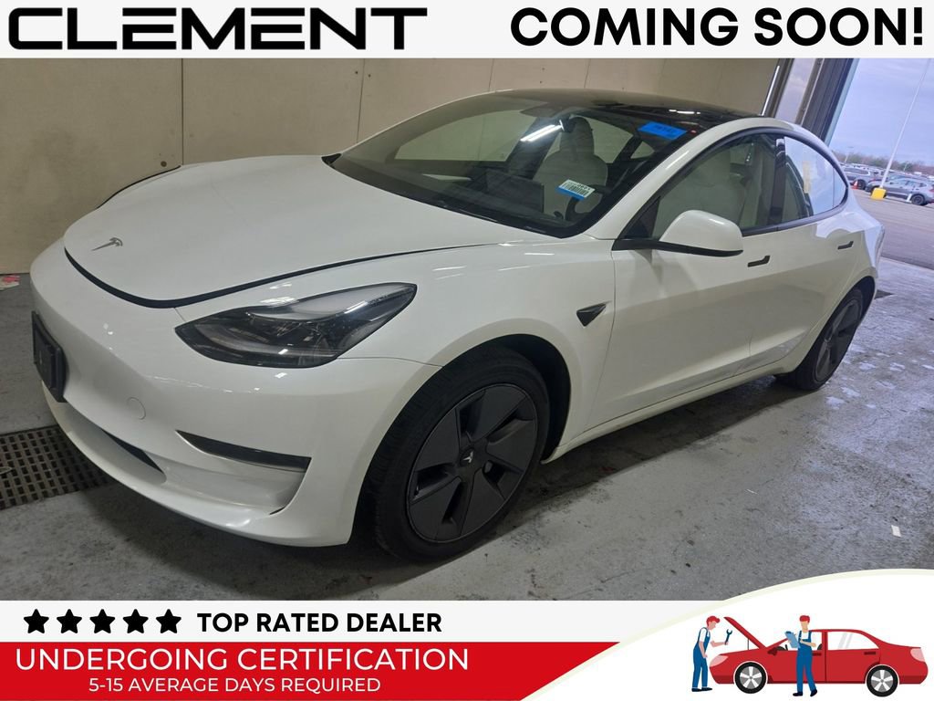 Used 2023 Tesla Model 3 Standard Range image 1