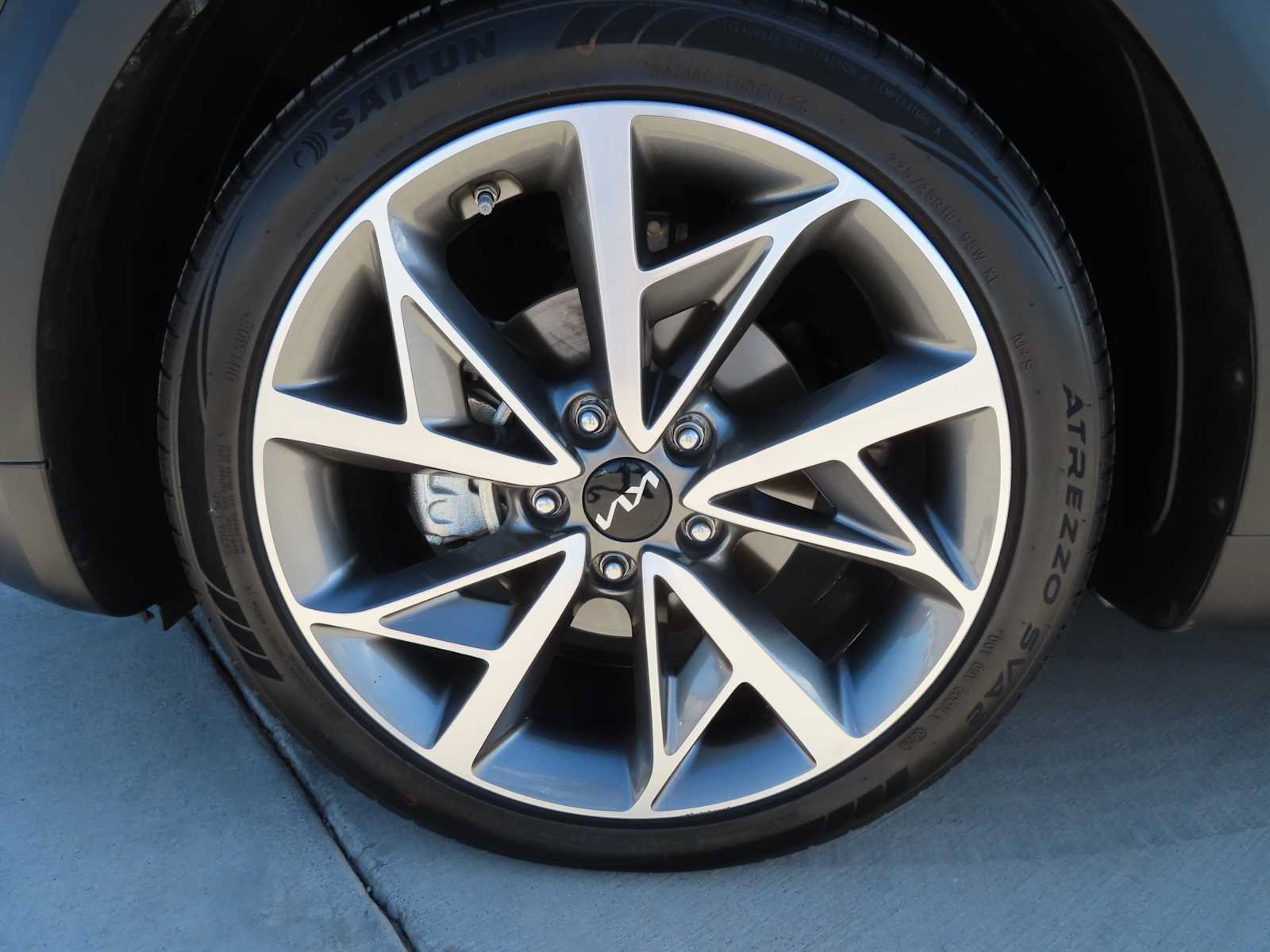 Used 2022 Kia Niro Touring Special Edition FWD image 5