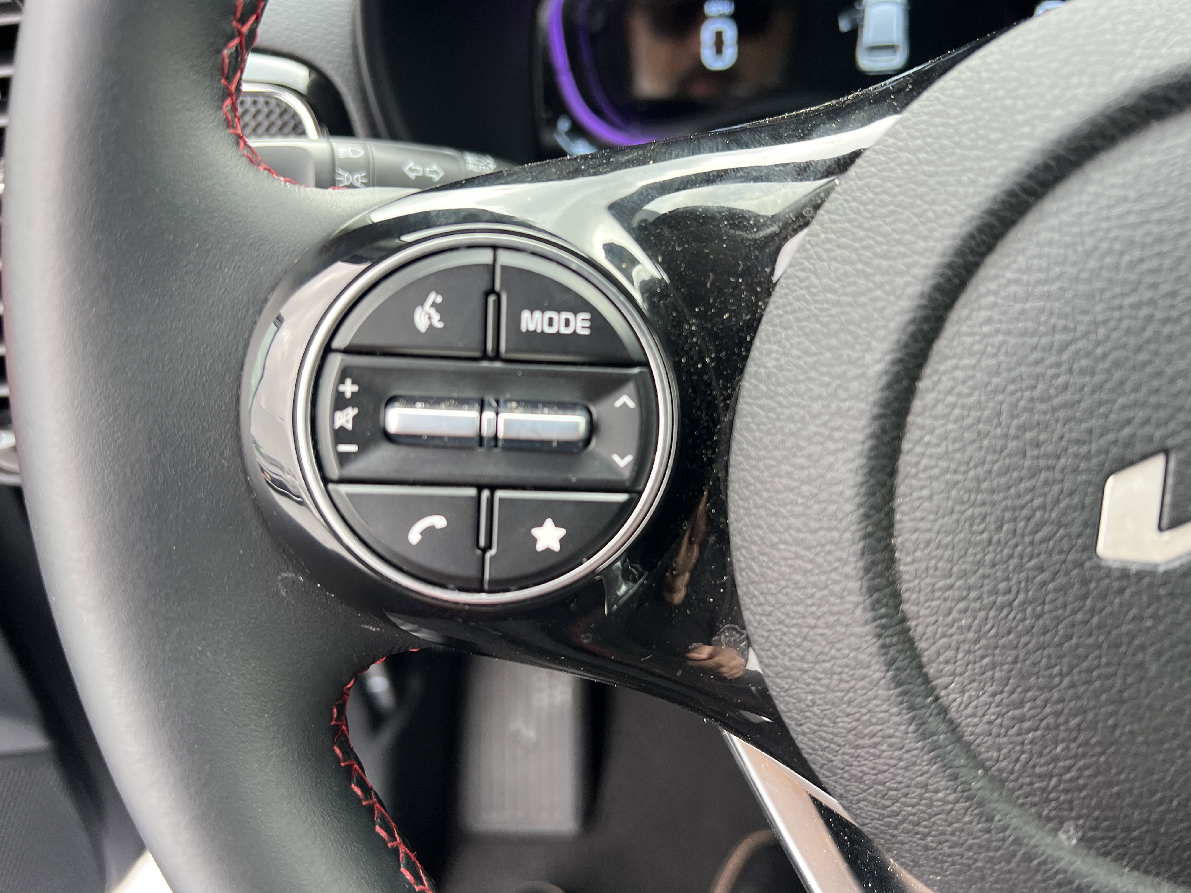 Certified 2025 Kia Soul GT-Line image 25