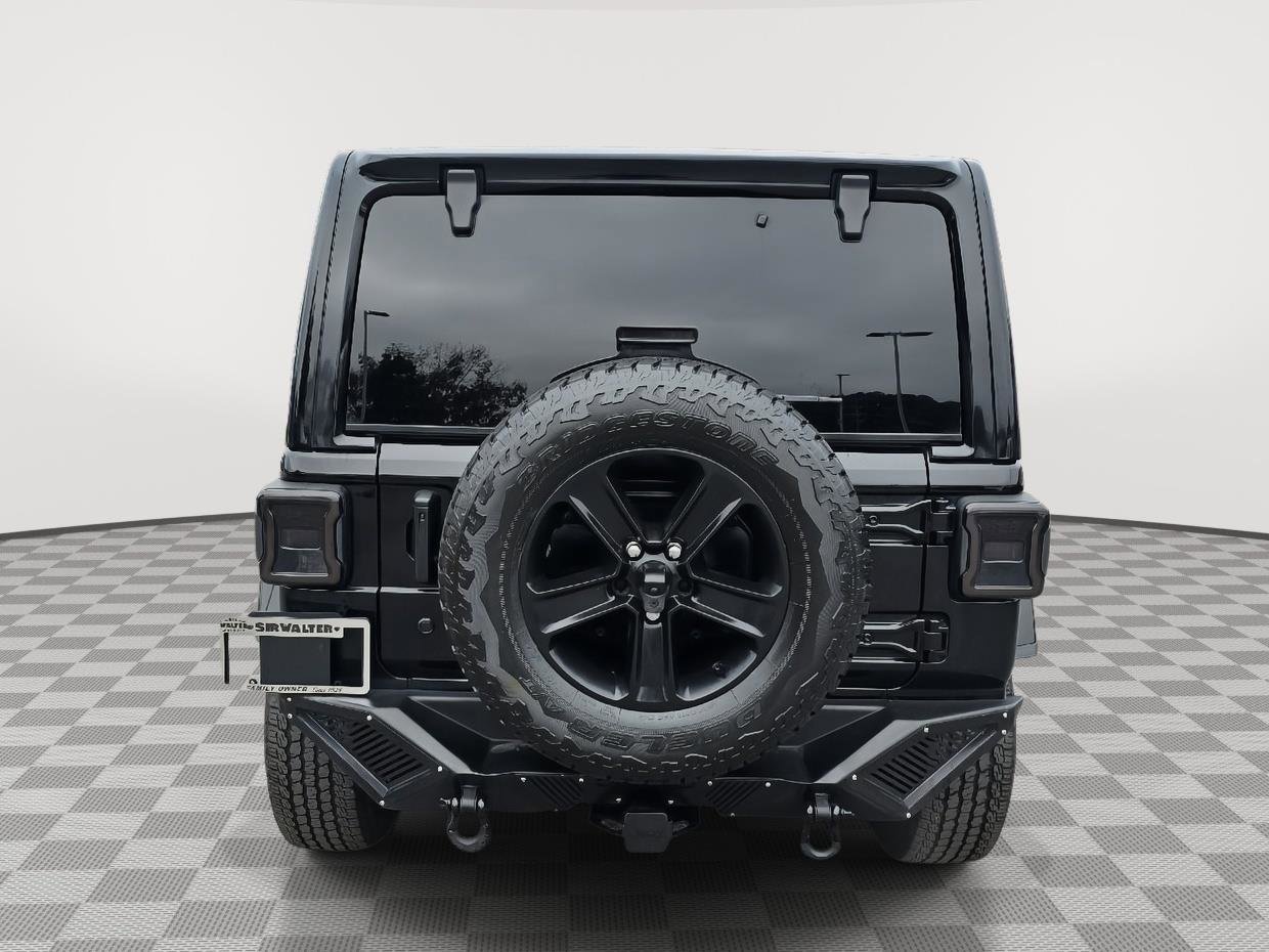 Used 2018 Jeep Wrangler Unlimited Sahara w/ Dual Top Group image 6