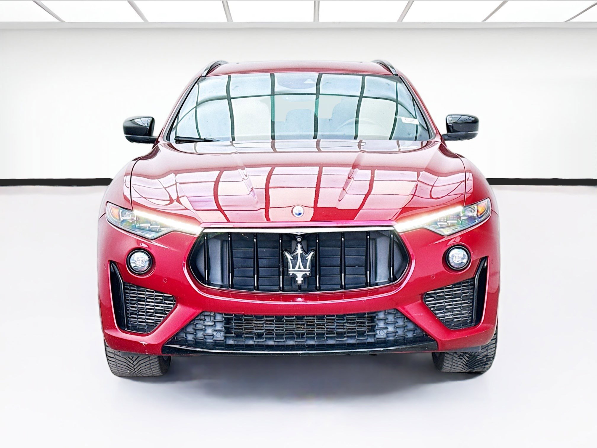 Used 2020 Maserati Levante GranSport AWD/4WD image 2
