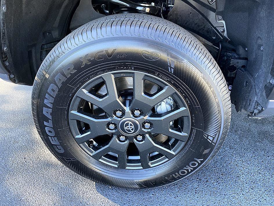 Certified 2025 Toyota 4Runner SR5 AWD/4WD image 12