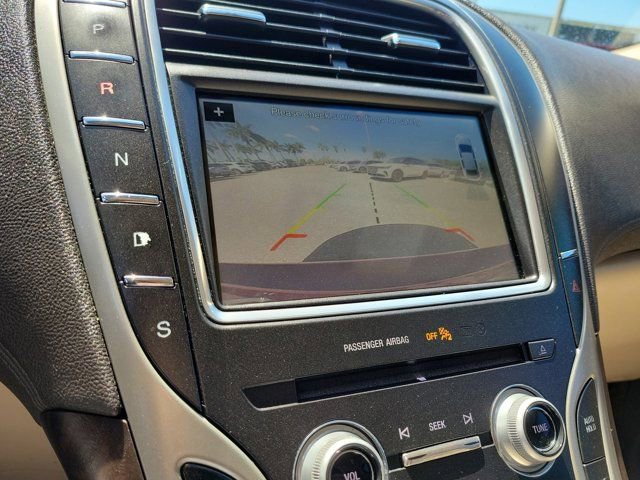 Used 2017 Lincoln MKX Select w/ Select Plus Package image 30