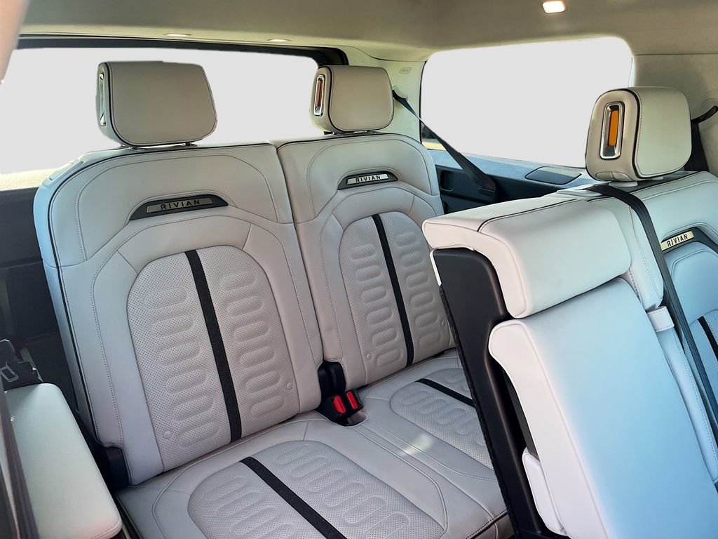 Used 2023 Rivian R1S Adventure image 26