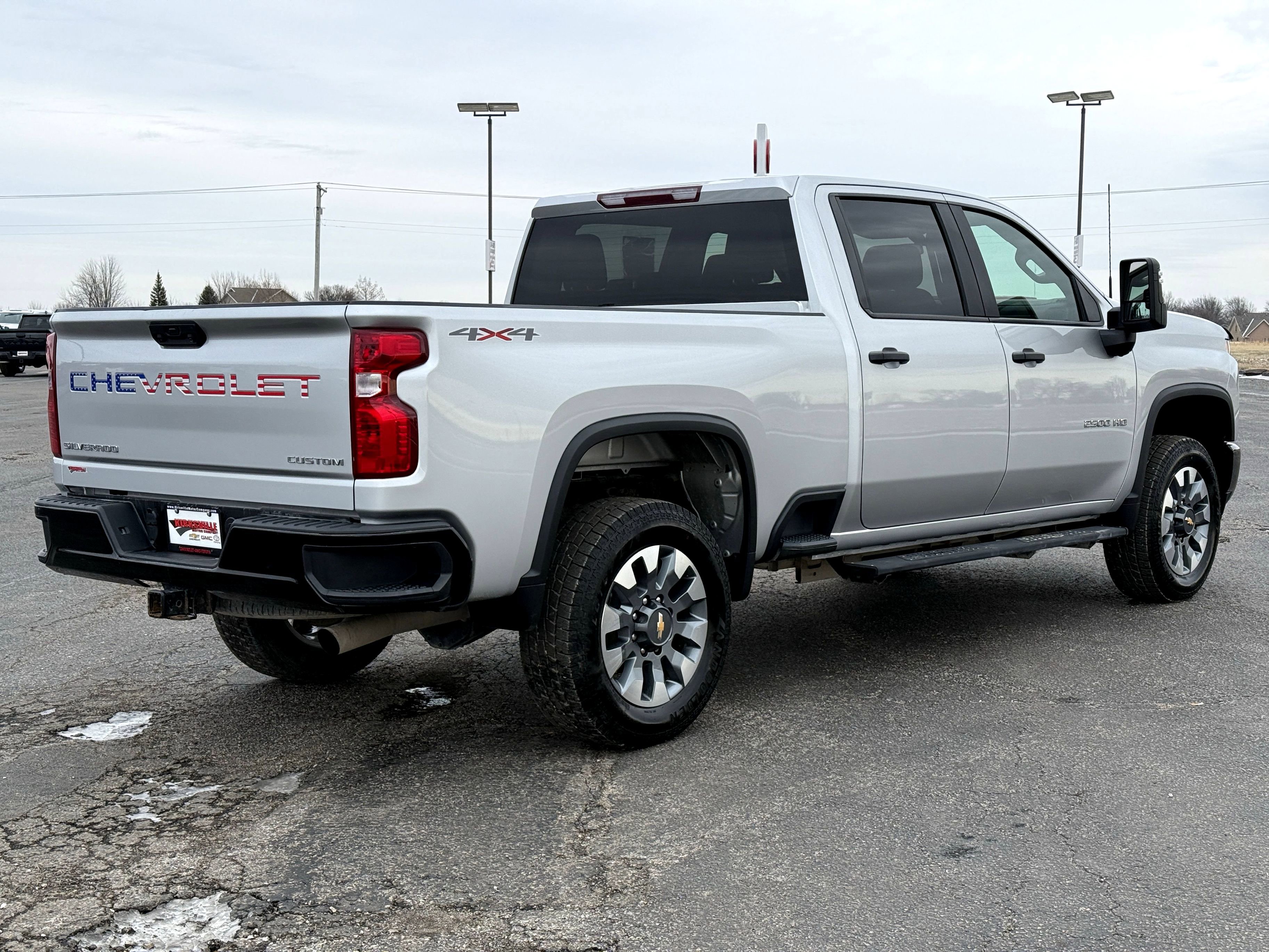 Used 2022 Chevrolet Silverado 2500 Custom w/ Custom Convenience Package image 6