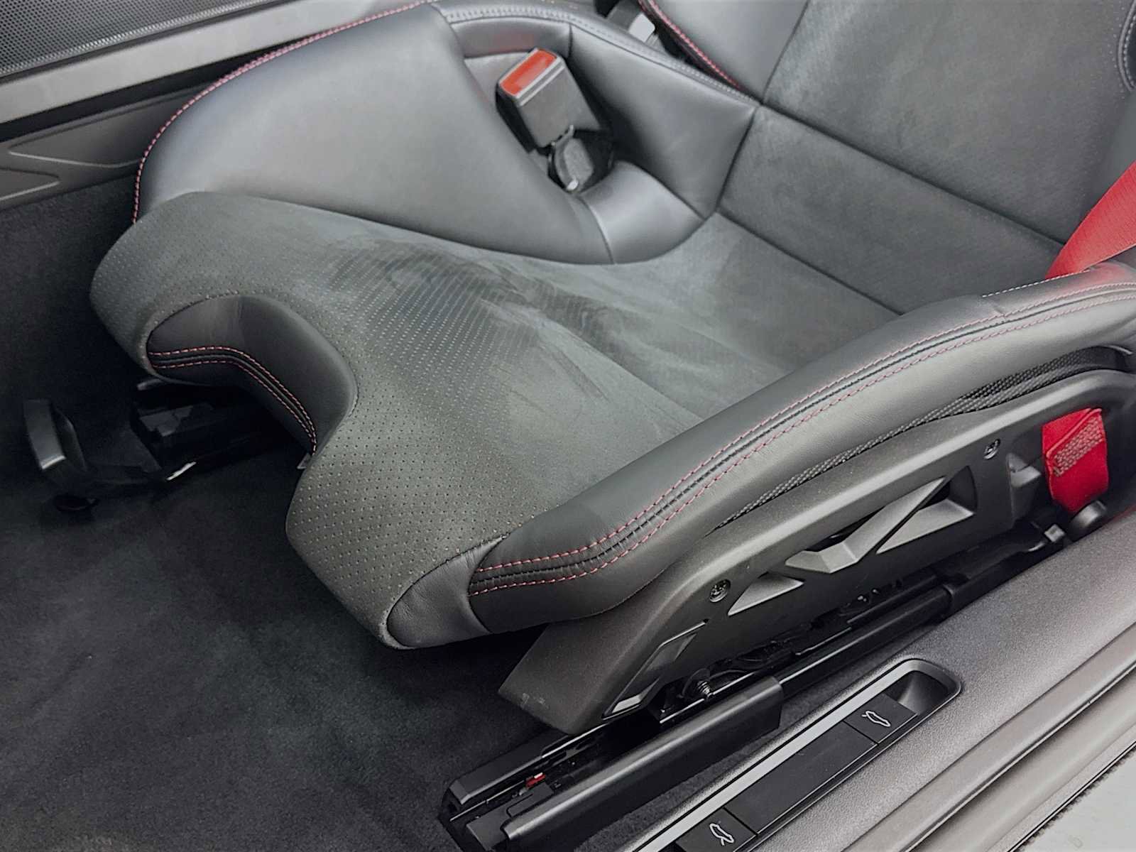 Certified 2026 Porsche 911 GT3 RWD image 13