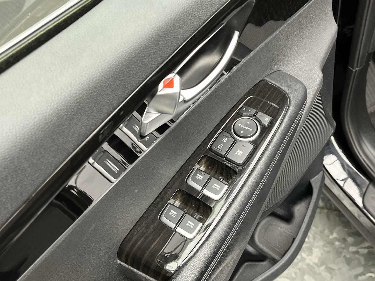 Used 2019 Kia Sorento EX AWD/4WD image 8