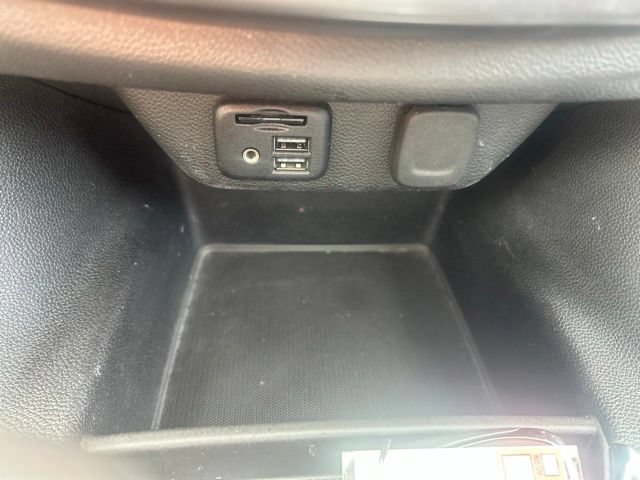 Used 2021 Chevrolet Traverse RS AWD/4WD image 38