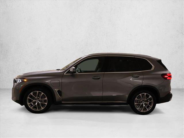 Used 2026 BMW X5 xDrive50e w/ Premium Package AWD/4WD image 9