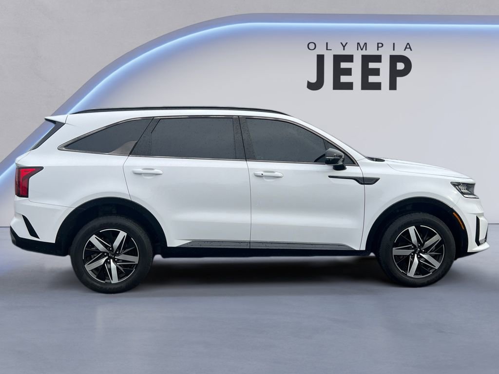 Used 2021 Kia Sorento EX w/ Panoramic Sunroof Package image 7