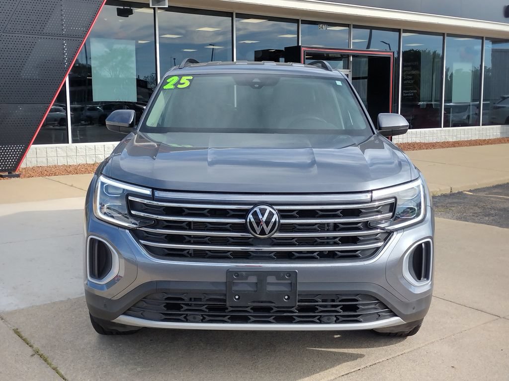 Used 2025 Volkswagen Atlas SE FWD image 15