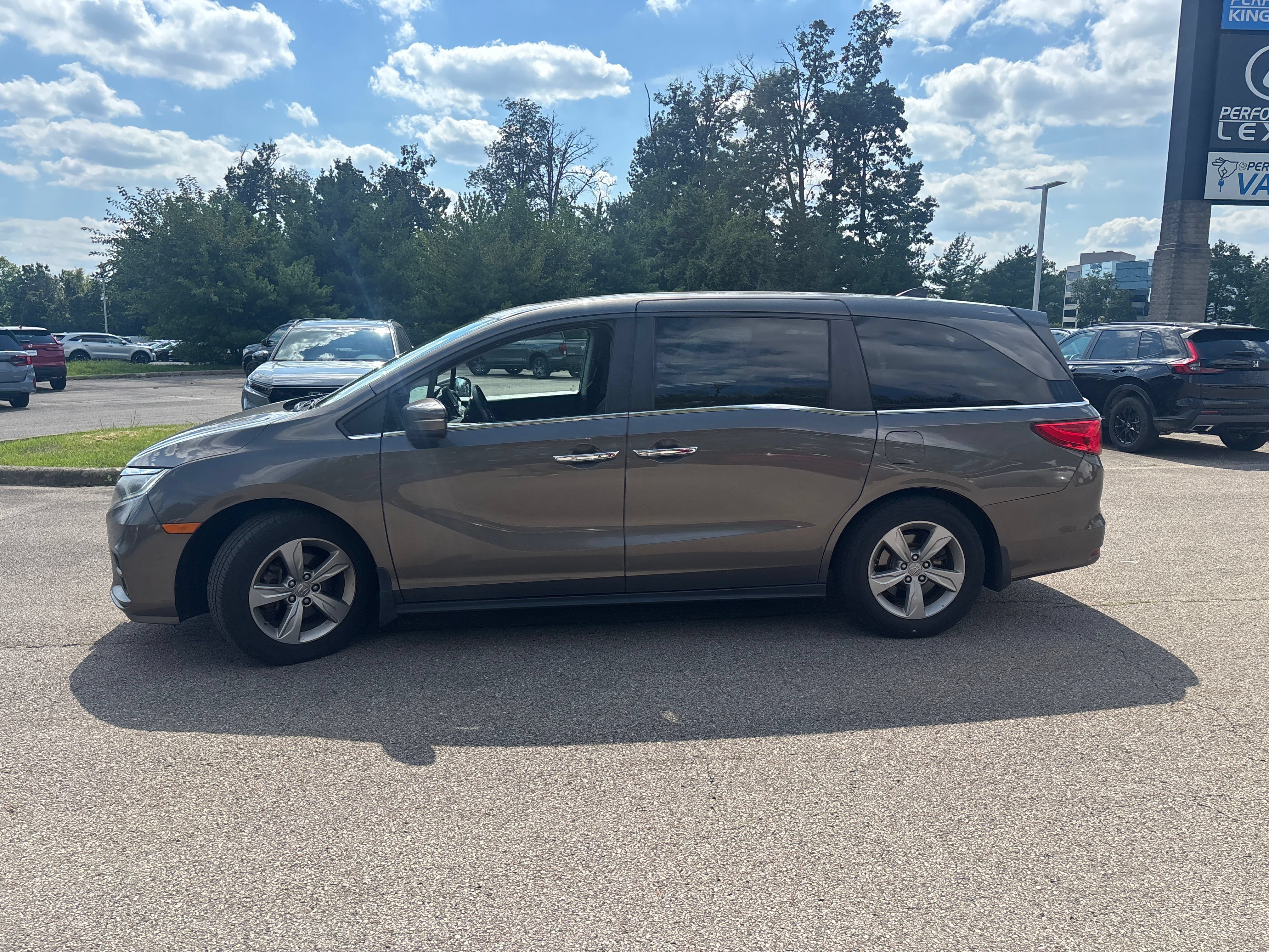 Used 2019 Honda Odyssey EX-L image 2