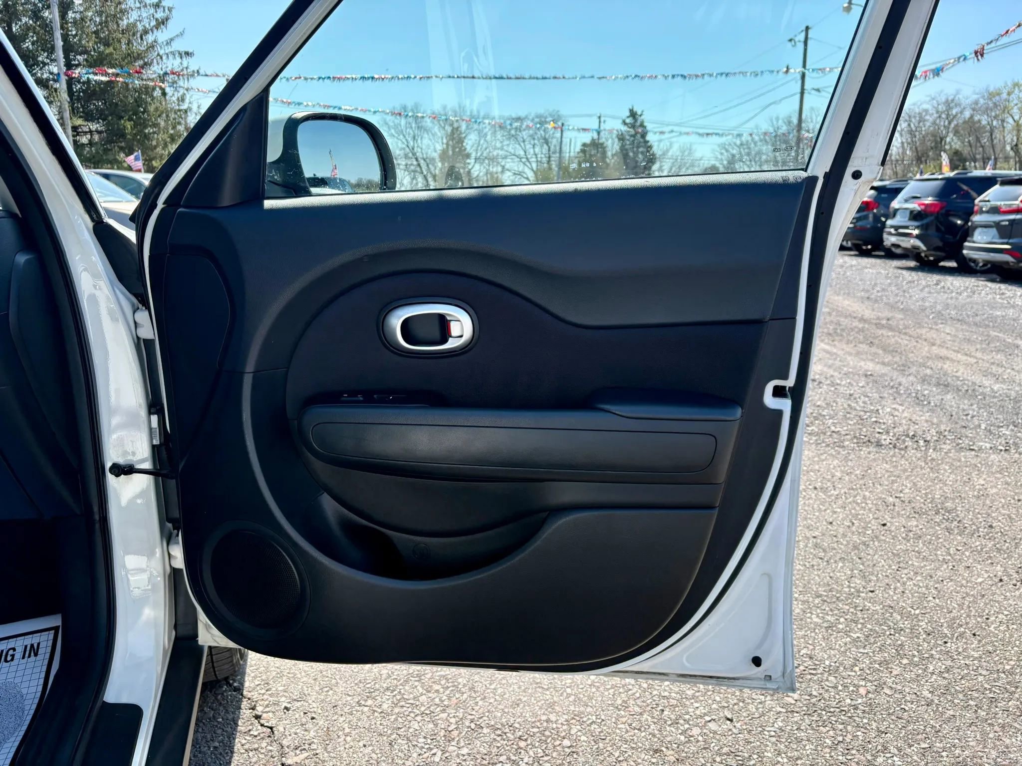 Used 2015 Kia Soul image 11