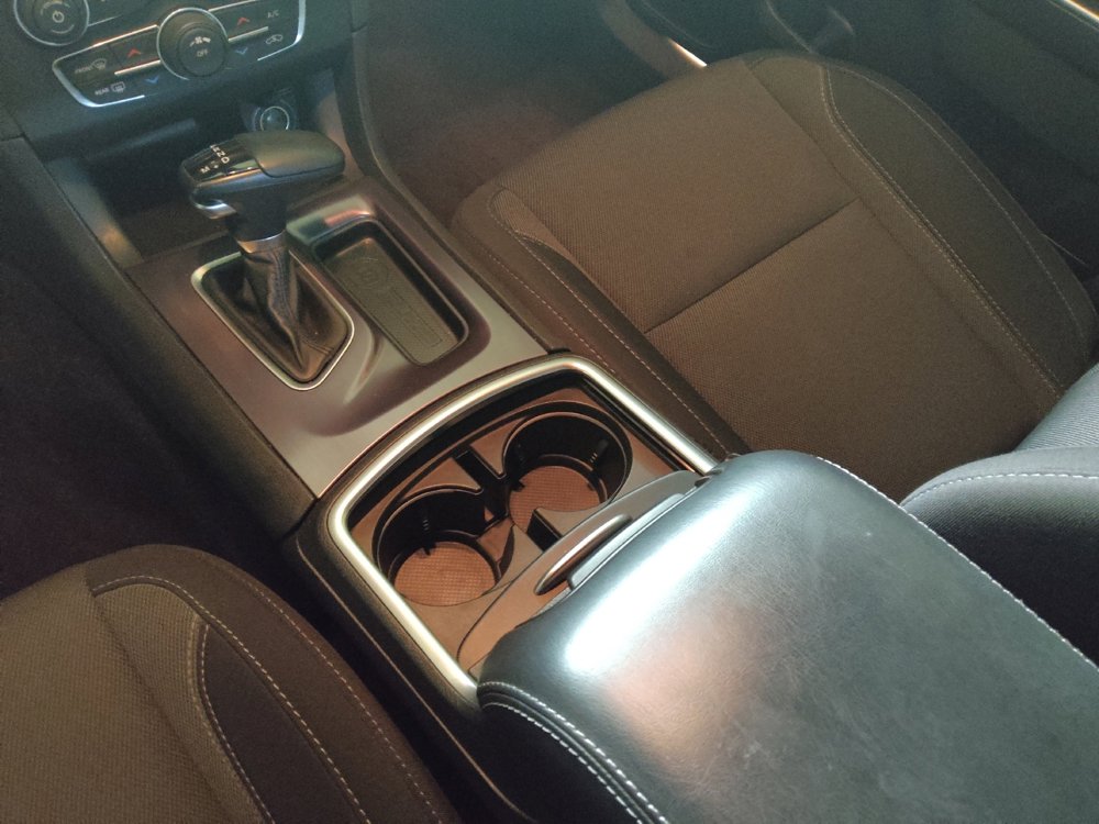 Used 2018 Dodge Charger SXT w/ Travel & Safety Group RWD image 26