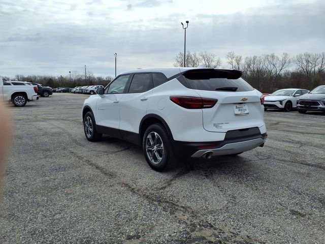 Used 2025 Chevrolet Blazer LT AWD/4WD image 25