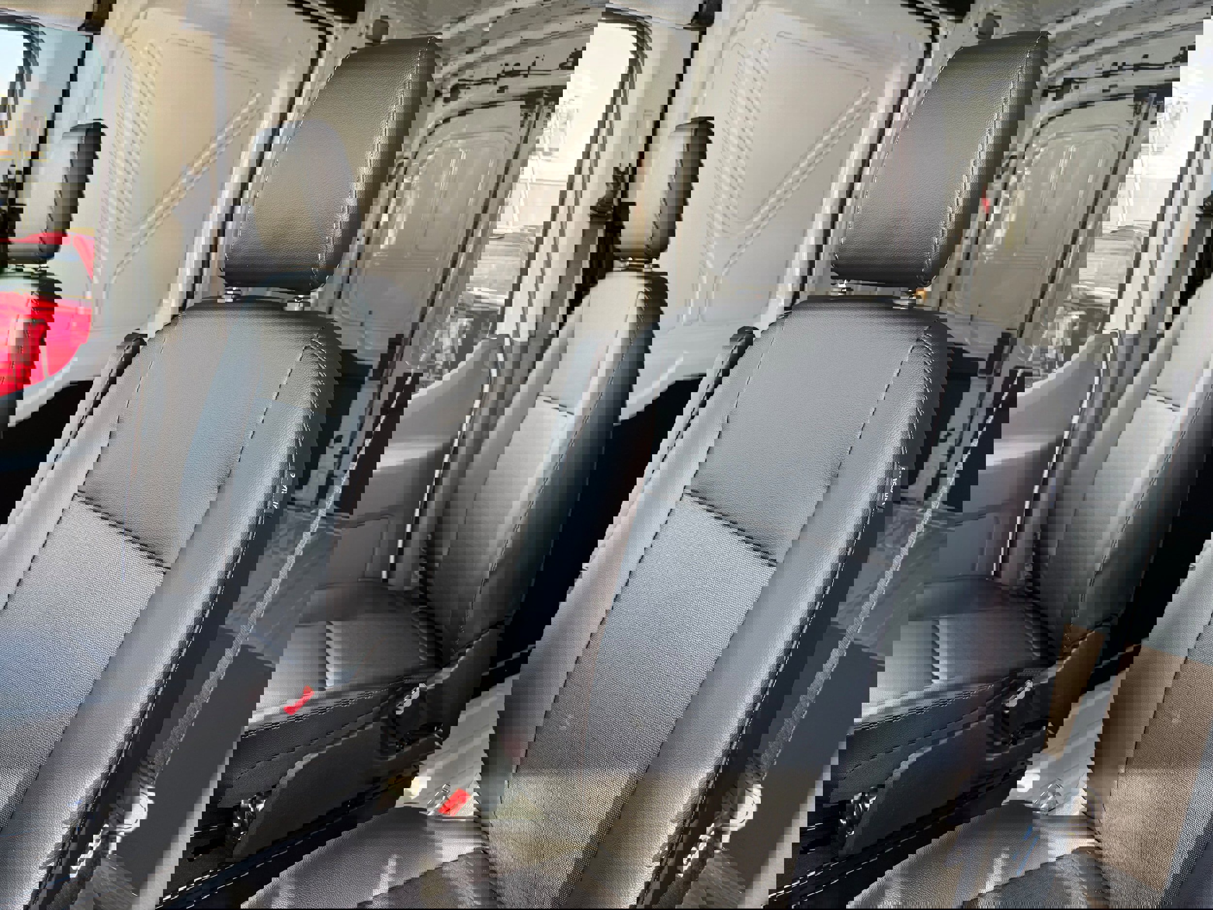 New 2026 Ford Transit 250 148 Medium Roof Extended AWD image 9