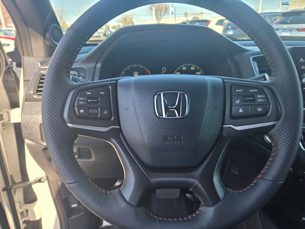 Used 2025 Honda Ridgeline TrailSport image 25