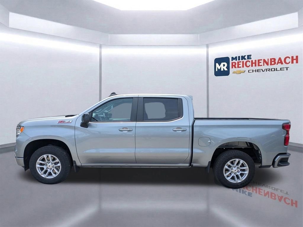 Used 2024 Chevrolet Silverado 1500 RST w/ Z71 Off-Road Package AWD/4WD image 6