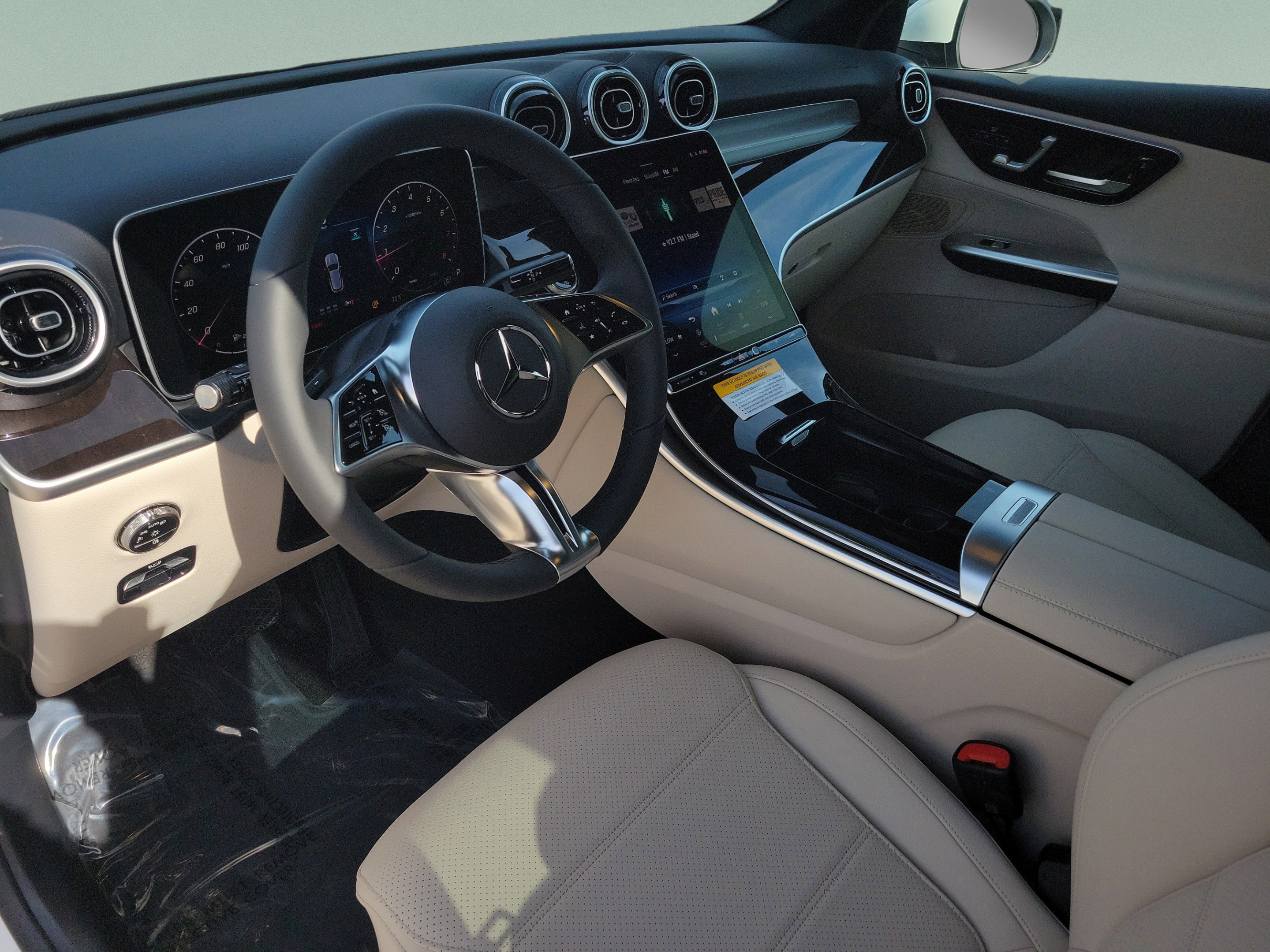 Used 2026 Mercedes-Benz GLC 300 image 15