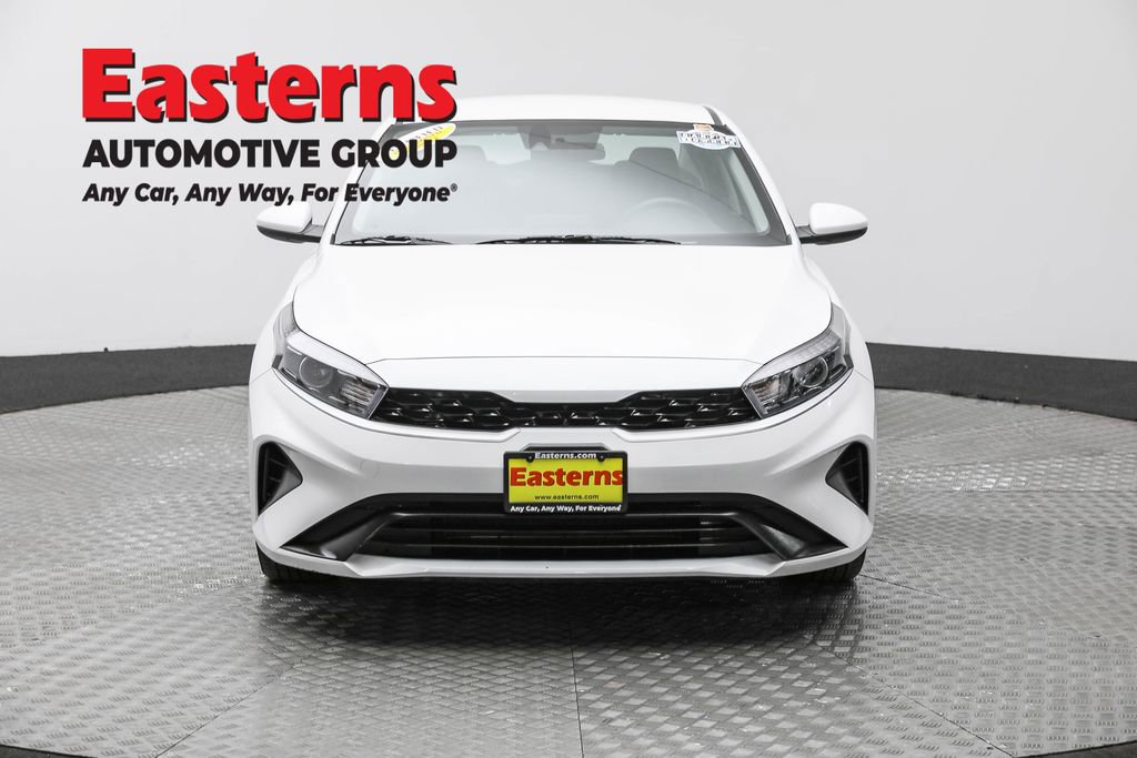 Used 2024 Kia Forte LXS image 2