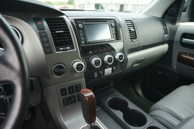 Used 2015 Toyota Sequoia Platinum AWD/4WD image 27