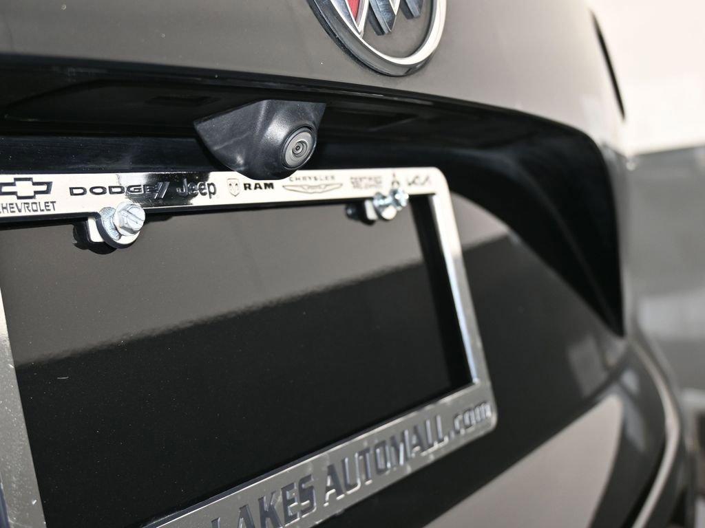 Used 2023 Buick Envision Essence w/ Technology Package I image 43