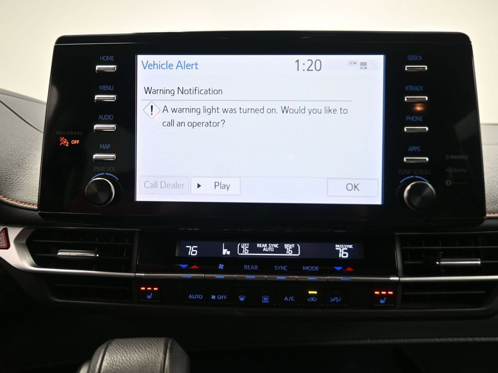 Used 2023 Toyota Sienna XSE image 8