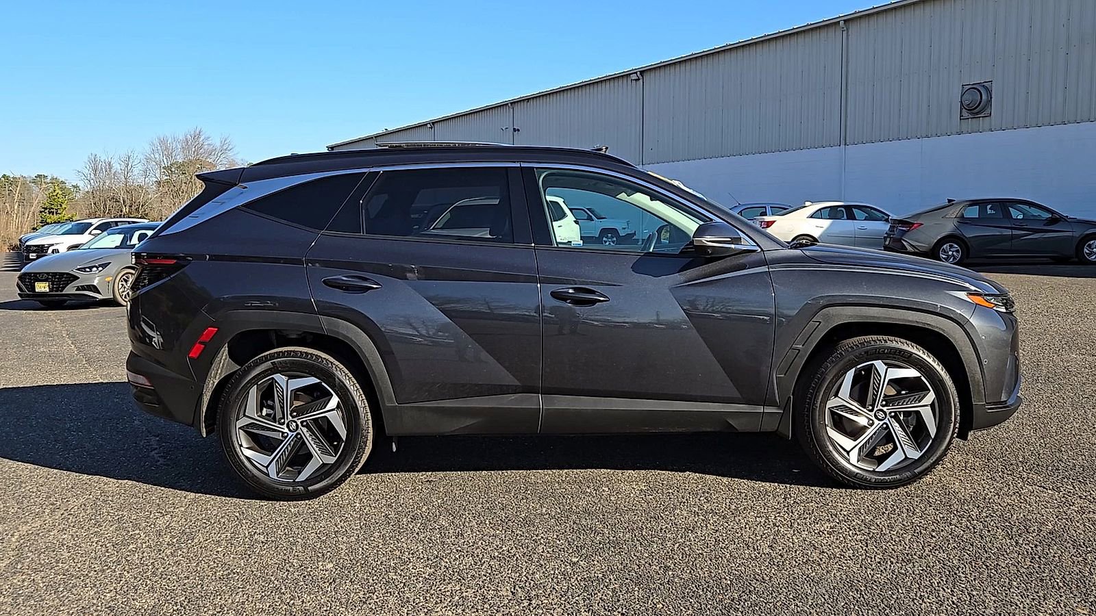 Certified 2023 Hyundai Tucson Limited w/ Cargo Package image 9