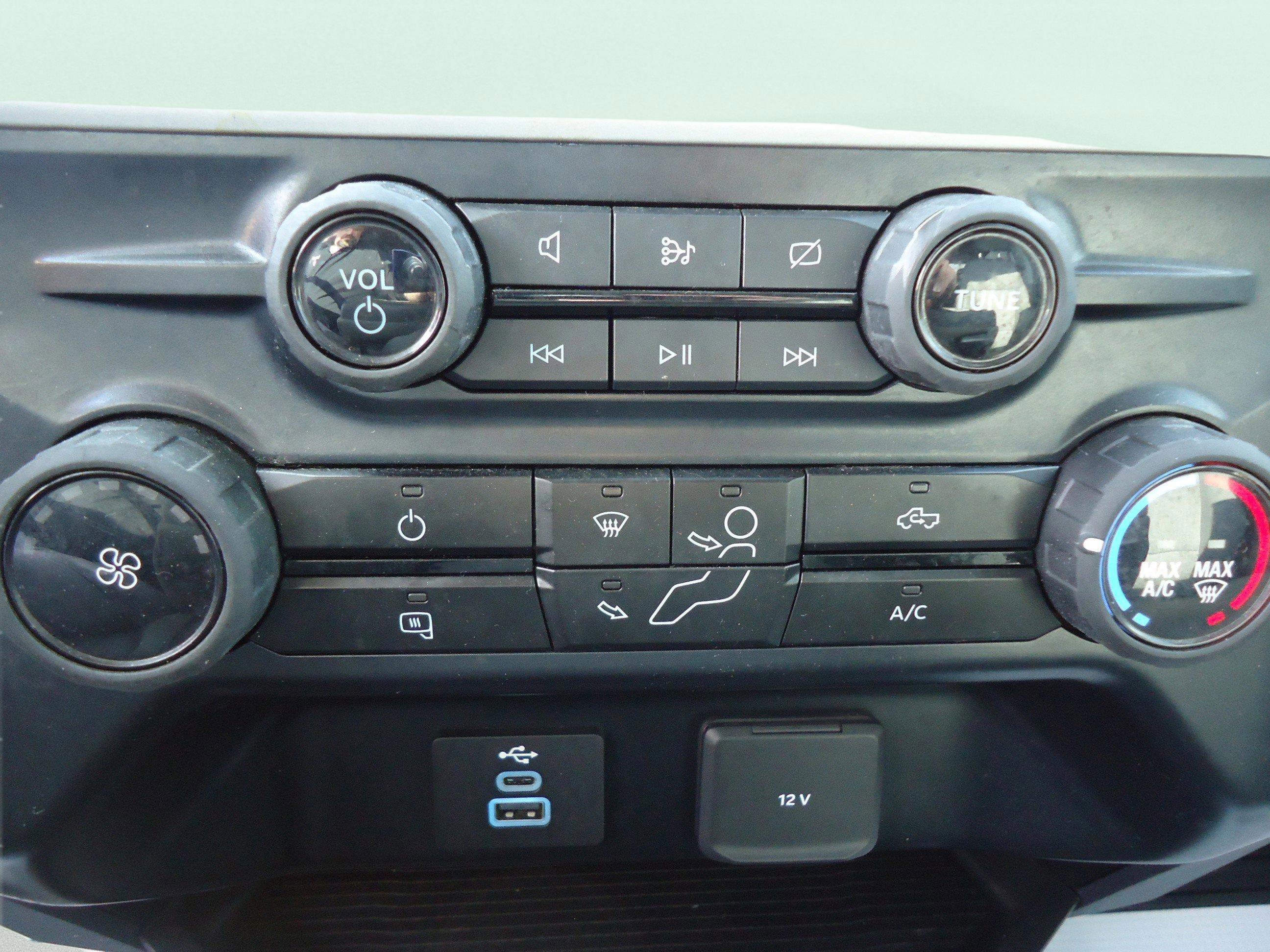 Used 2023 Ford F250 XL w/ XL Off-Road Package image 19