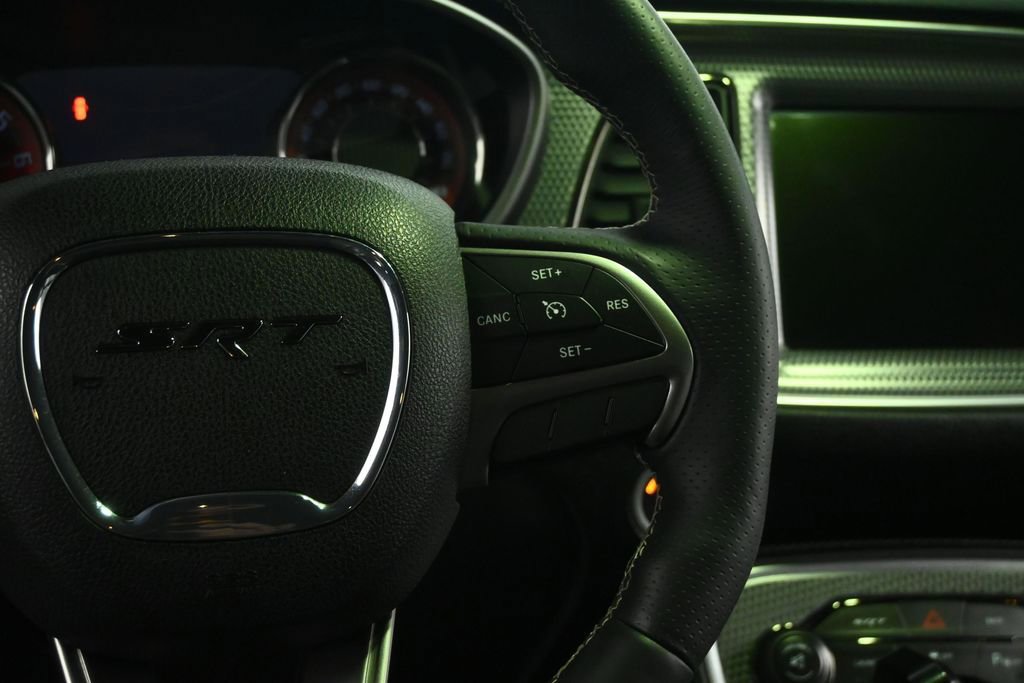 Used 2015 Dodge Challenger SRT Hellcat RWD image 43