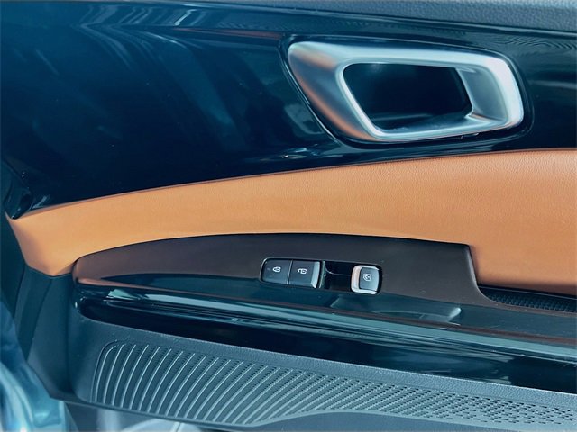 Used 2024 Kia Carnival SX image 30