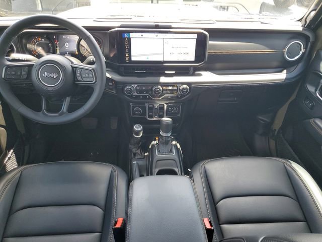 Used 2025 Jeep Gladiator Sport AWD/4WD image 27
