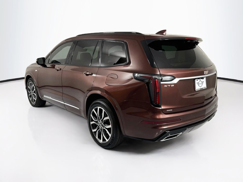 Used 2022 Cadillac XT6 Sport w/ Platinum Package AWD/4WD image 7