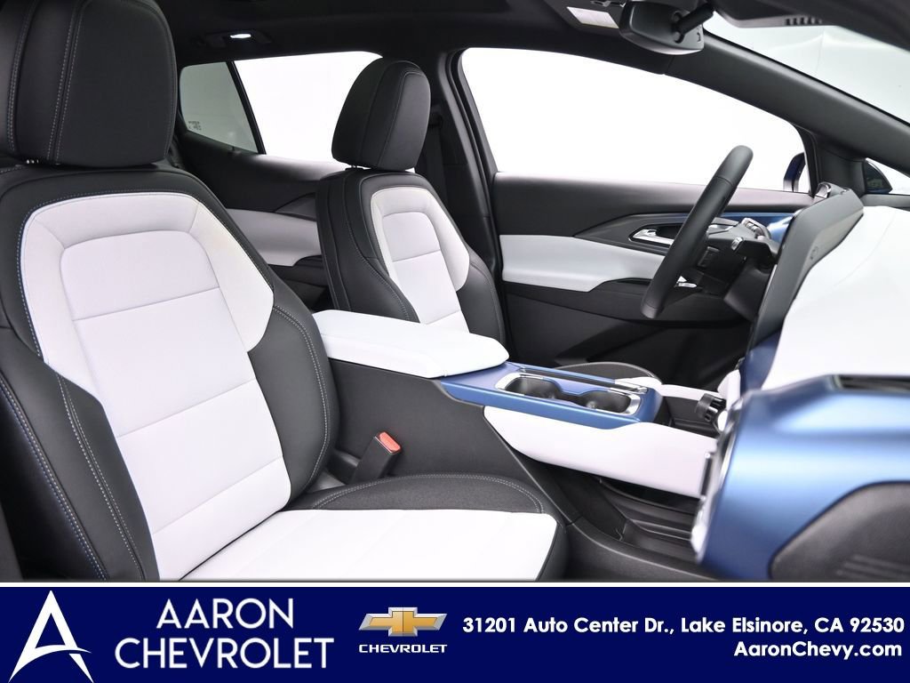 New 2026 Chevrolet Equinox EV LT image 37