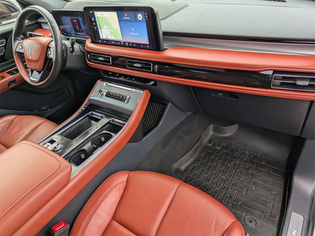 Used 2025 Lincoln Aviator Reserve image 23