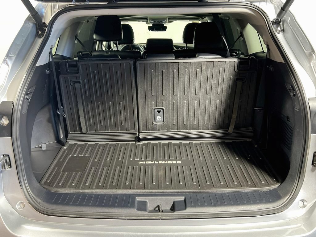 Certified 2024 Toyota Highlander XLE AWD/4WD image 22