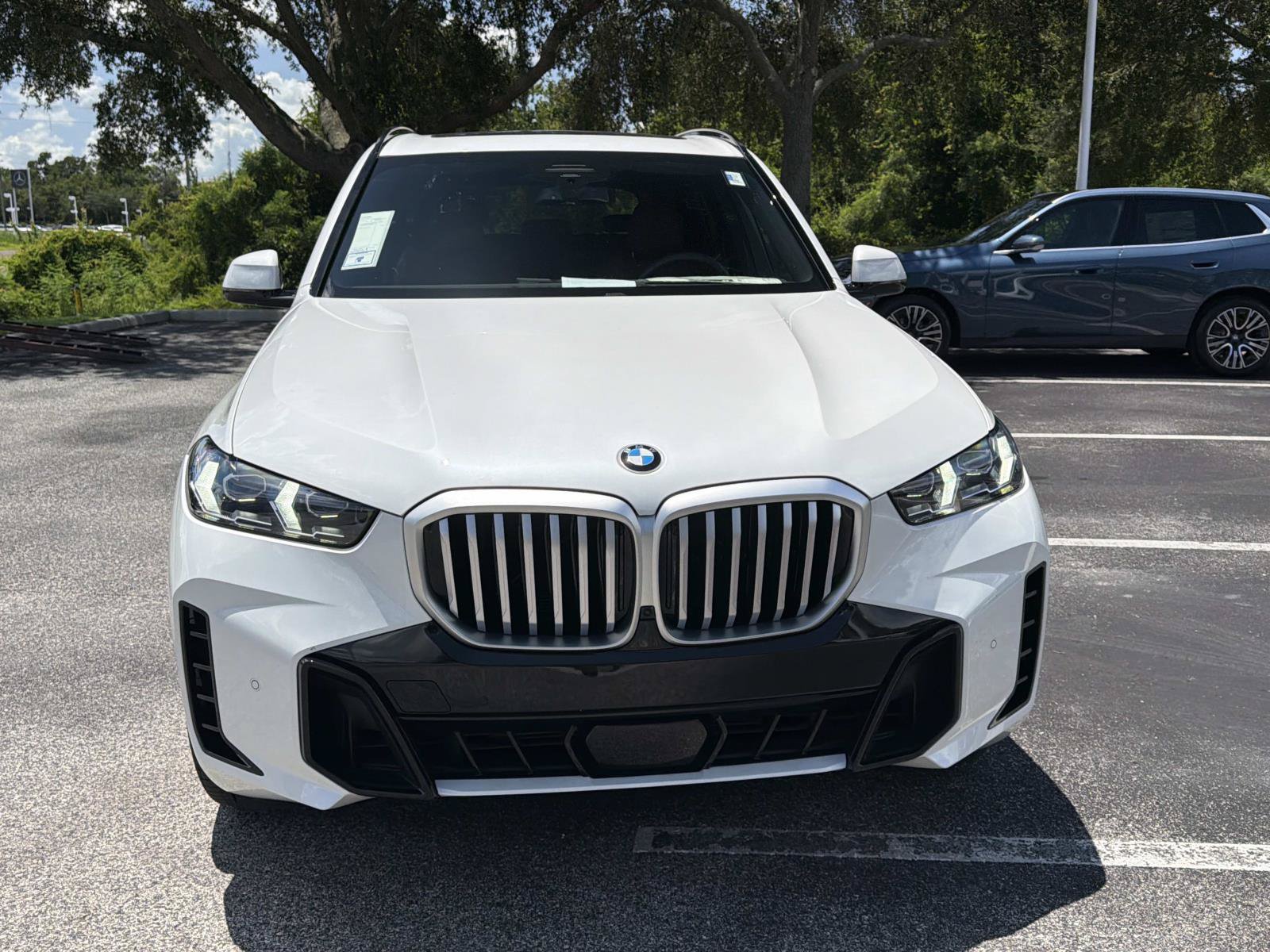Certified 2026 BMW X5 xDrive40i w/ M Sport Package AWD/4WD image 9