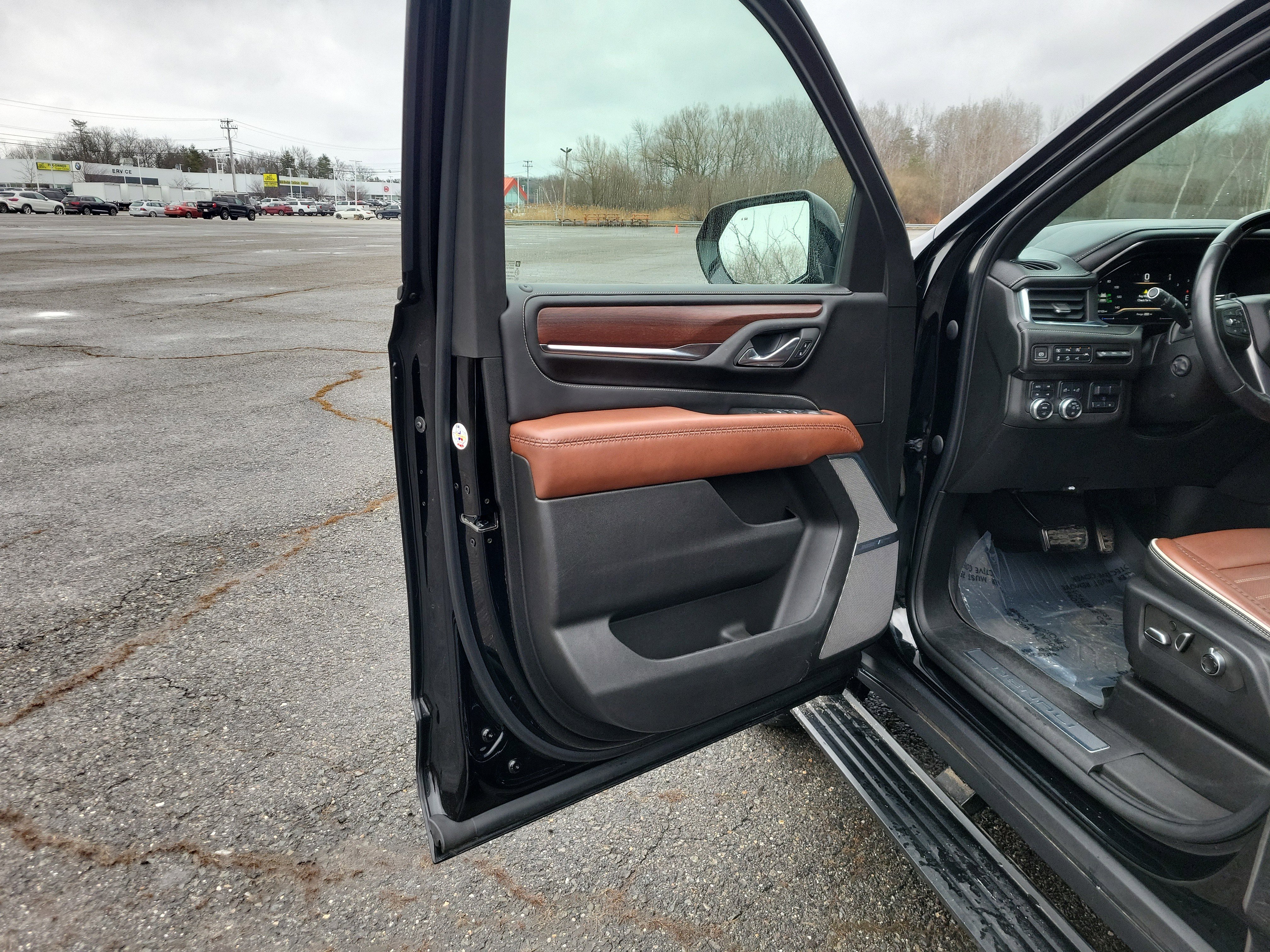 Certified 2023 GMC Yukon XL Denali Ultimate w/ LPO, Floor Liner Package image 15