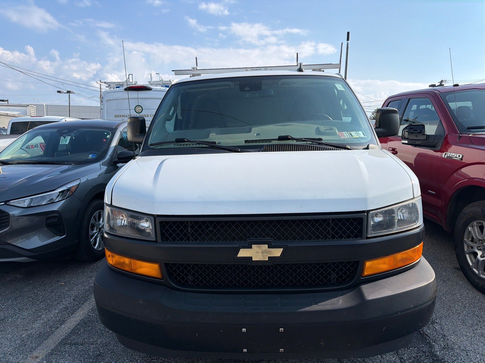 Used 2021 Chevrolet Express 2500 w/ Driver Convenience Package RWD image 2