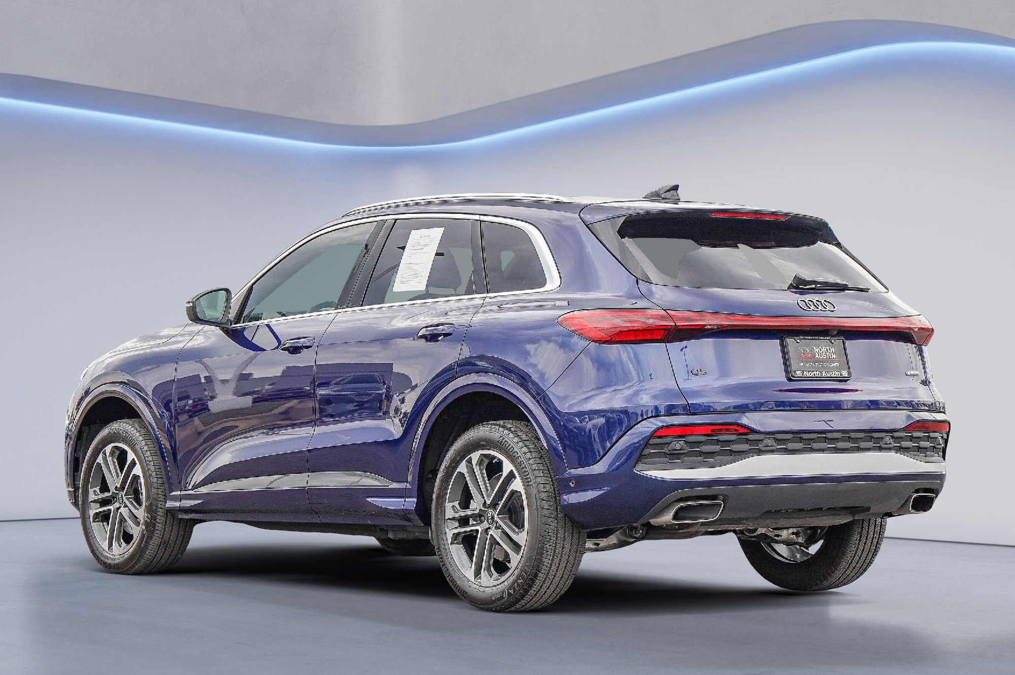Certified 2025 Audi Q5 Premium w/ Convenience Package image 5