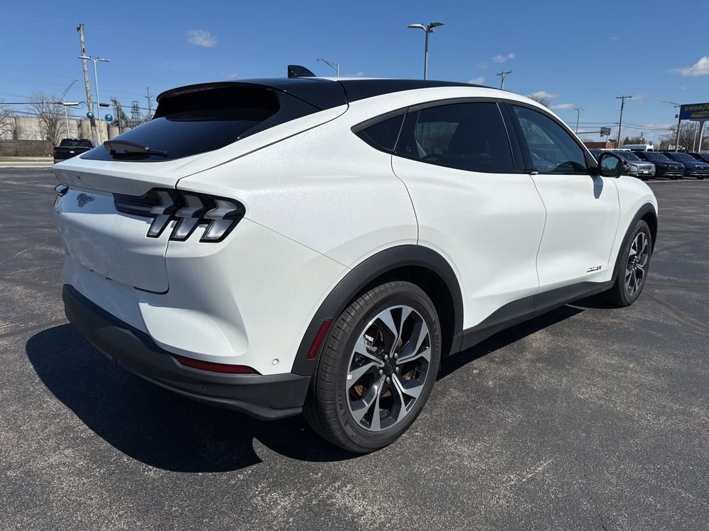 Used 2024 Ford Mustang Mach-E Select image 7