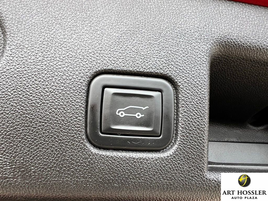 Used 2023 Chevrolet Equinox LT FWD image 21