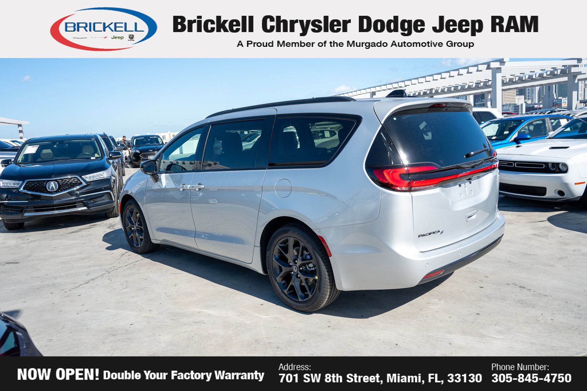 New 2026 Chrysler Pacifica Select image 7