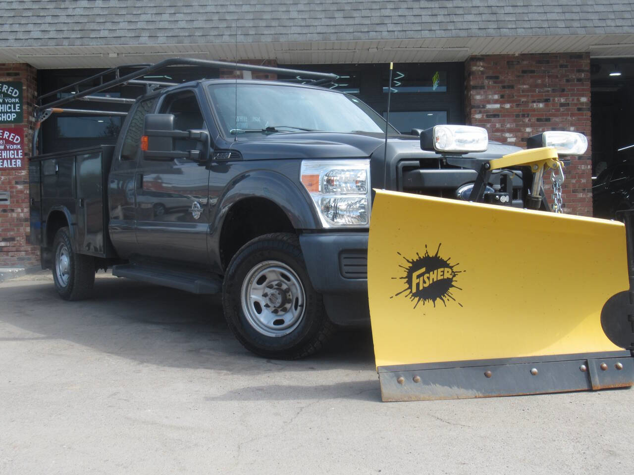 Used 2016 Ford F350 XL w/ Power Equipment Group AWD/4WD image 2